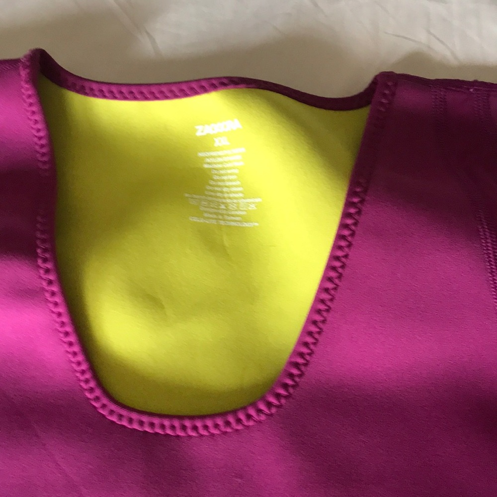 Zaggora workout top XXL